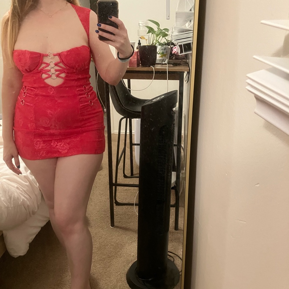 Elegant Red Lace-Up Mini Dress